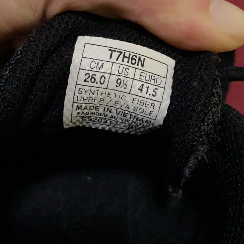 ASICS shoes - Picture 5 of 5